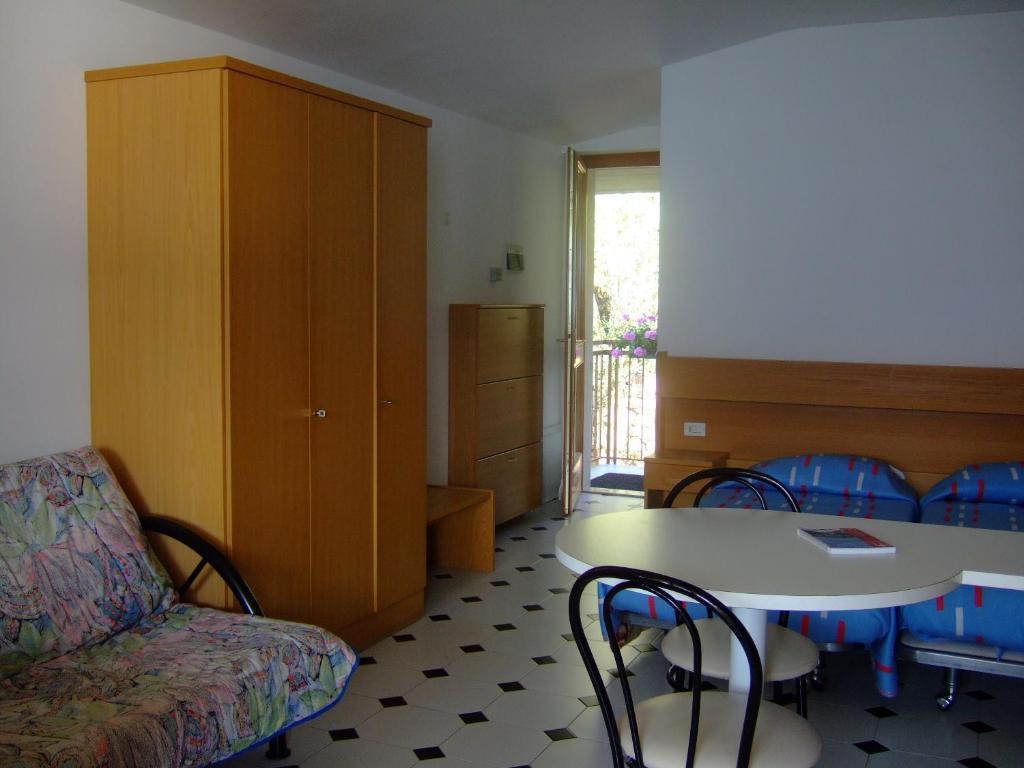 Residence San Vito Brenzone sul Garda Rom bilde