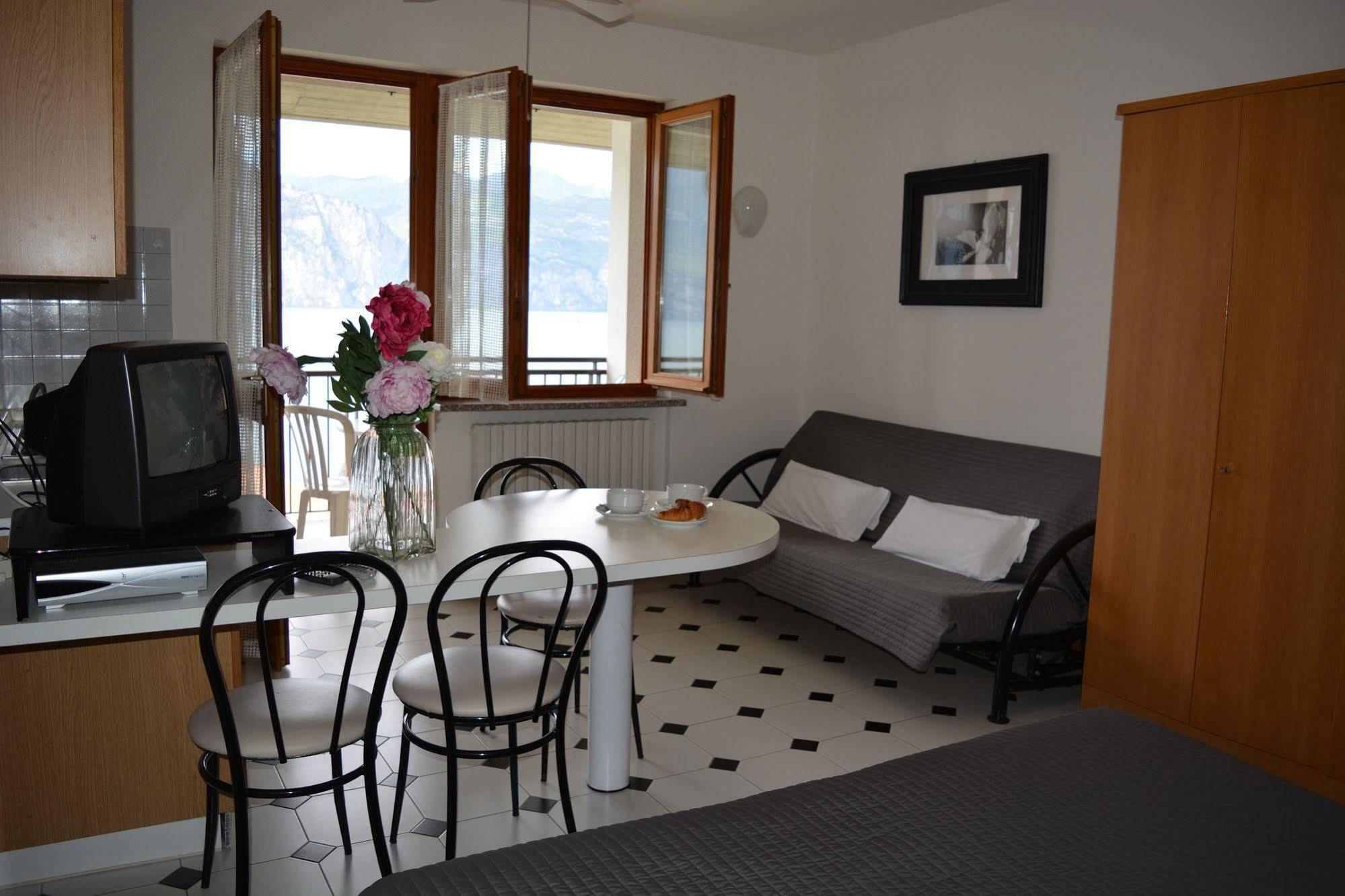 Residence San Vito Brenzone sul Garda Eksteriør bilde